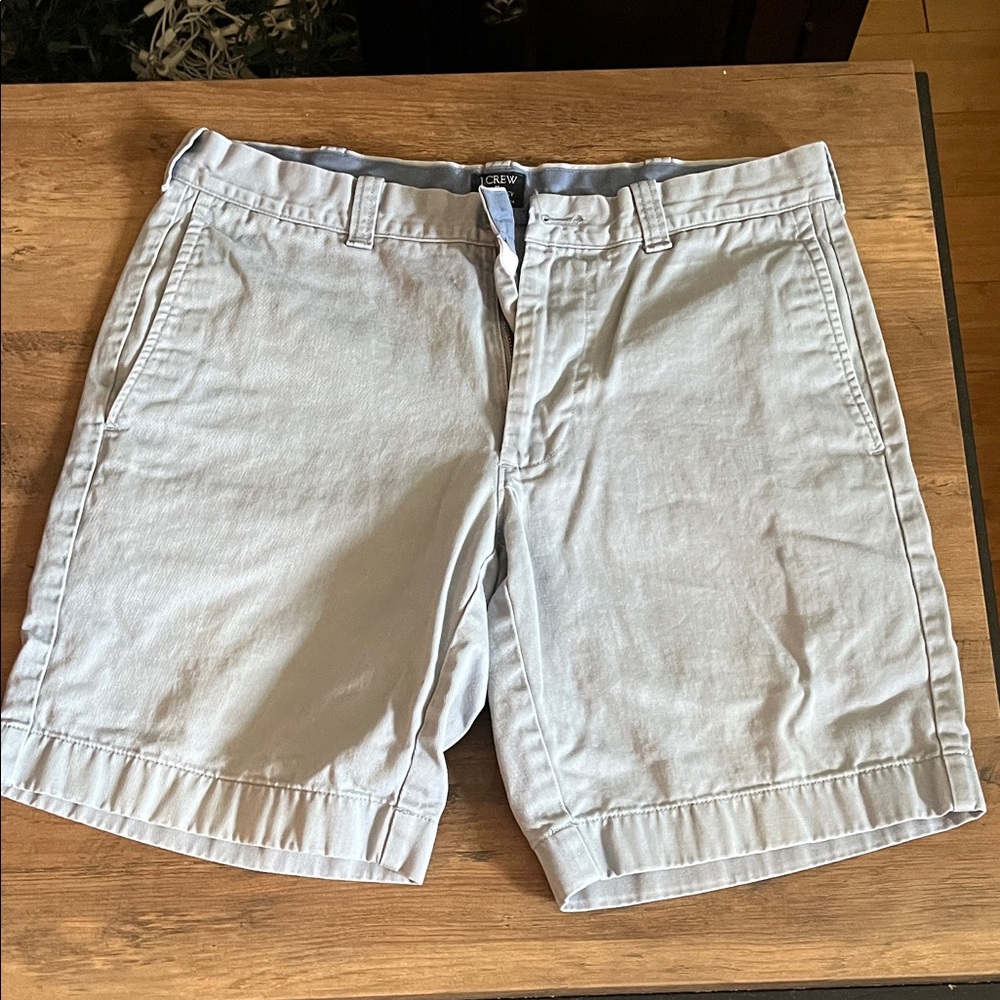 J. Crew Men's Soft Gray Flat Front Shorts